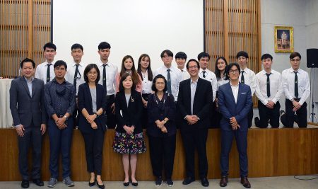 การสัมมนาทางวิชาการภาควิชาเศรษฐศาสตร์ คณะเศรษฐศาสตร์ มหาวิทยาลัยเกษตรศาสตร์  ในหัวข้อ “มองผลกระทบโควิด 19 ต่อเศรษฐกิจไทย by นักเศรษฐศาสตร์รุ่นเยาว์”  วันพุธที่ 28 ตุลาคม 2563  เวลา 09.30 – 12.00น.   ณ ห้อง EC5205 อาคารปฏิบัติการ คณะเศรษฐศาสตร์ มหาวิทยาลัยเกษตรศาสตร์